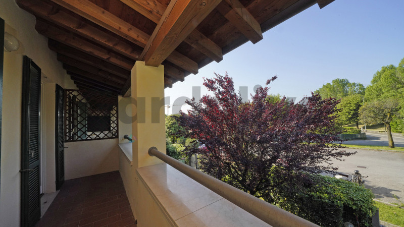 Immagine 23 di Villetta a schiera in vendita  in Via Valene 29/B a Salò