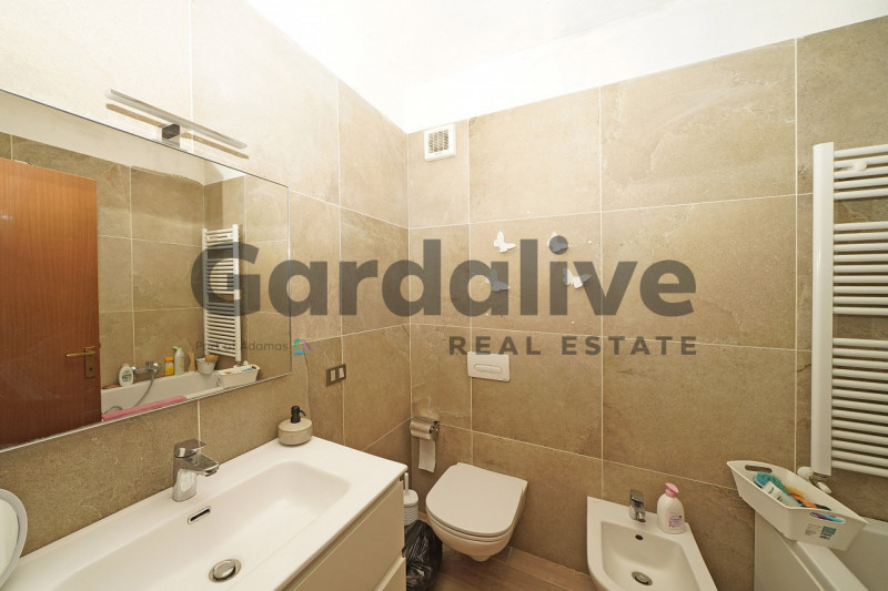 Immagine 22 di Villetta a schiera in vendita  in Via borgo alto a Puegnago Sul Garda