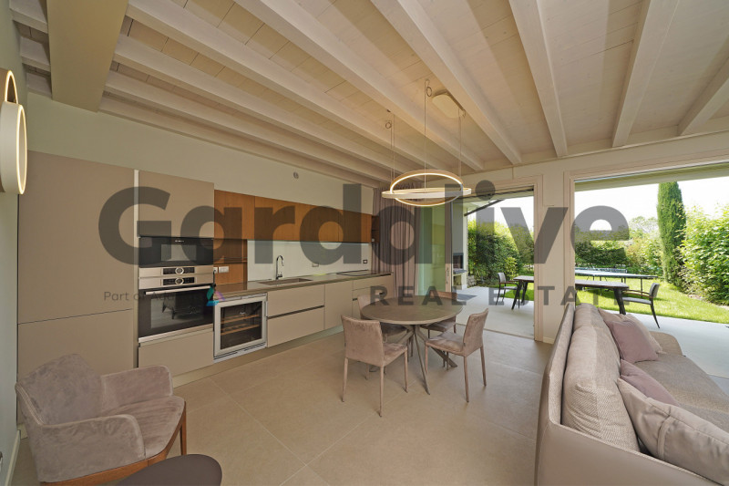 Immagine 12 di Appartamento in vendita  in Residence Caesar a Sirmione