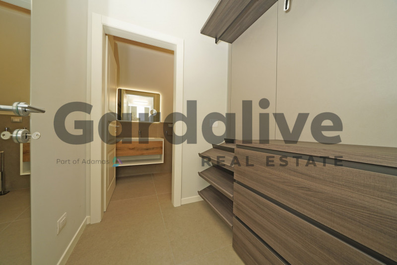 Immagine 17 di Appartamento in vendita  in Residence Caesar a Sirmione