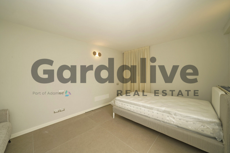 Immagine 27 di Appartamento in vendita  in Residence Caesar a Sirmione