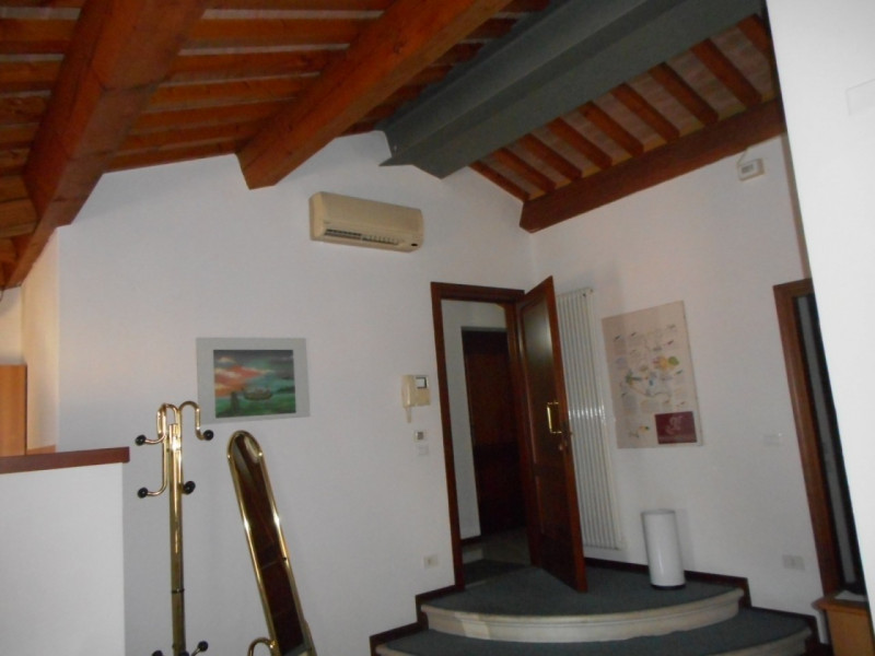 Immagine 5 di Appartamento in affitto  in via roma a Vicenza