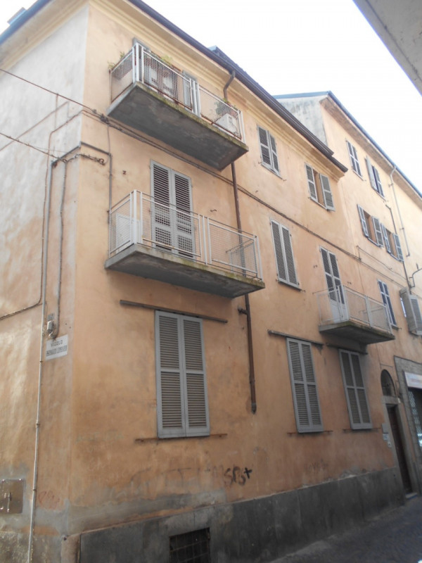 Immagine 1 di Ufficio in vendita  in via Massimo d'Azeglio a Casale Monferrato