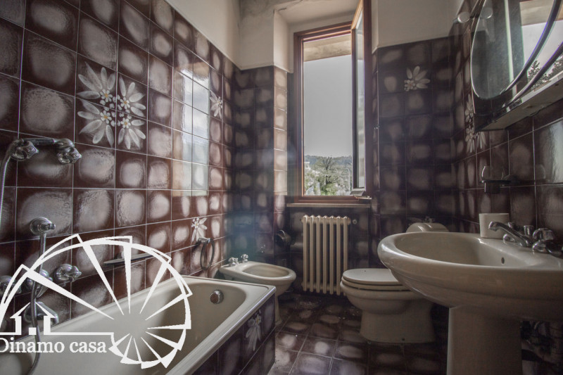 Immagine 13 di Casa indipendente in vendita  a Vaiano