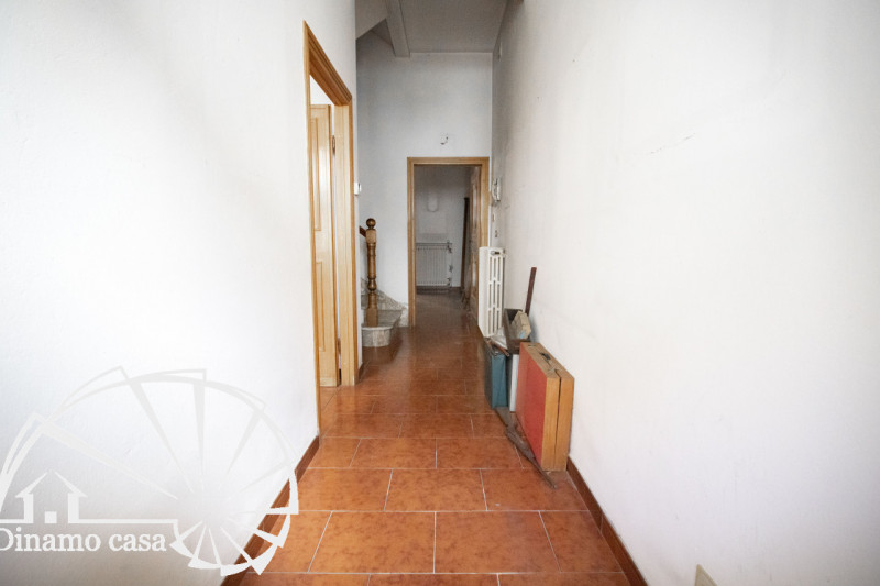 Immagine 27 di Casa indipendente in vendita  a Vaiano