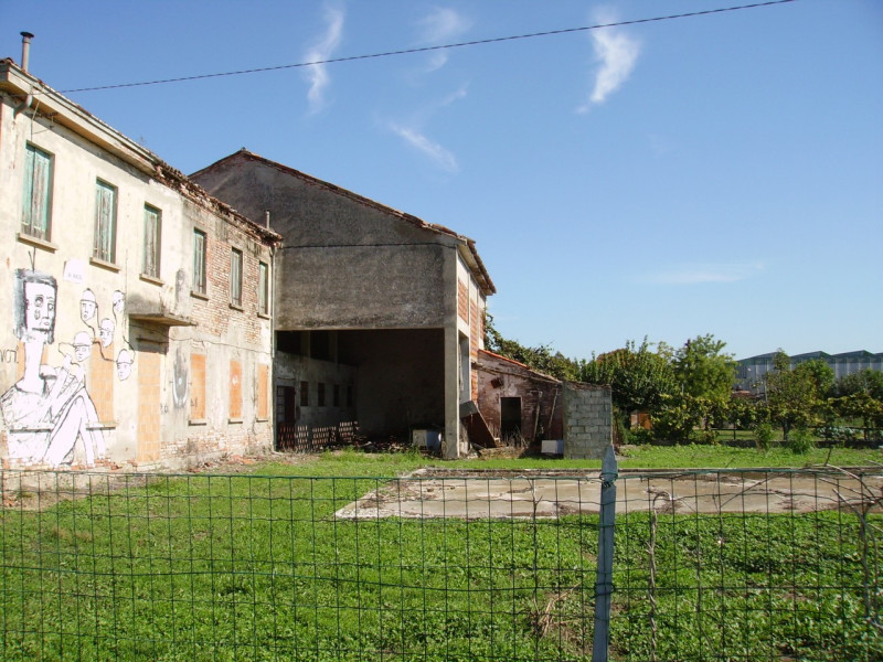 Immagine 4 di Rustico / casale in vendita  in Via Penghe a Selvazzano Dentro