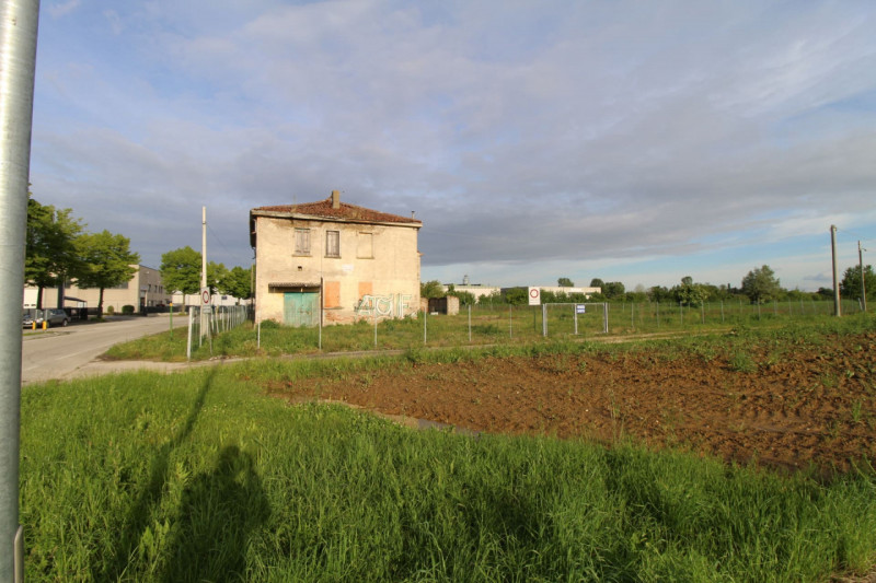 Immagine 10 di Rustico / casale in vendita  in Via Penghe a Selvazzano Dentro