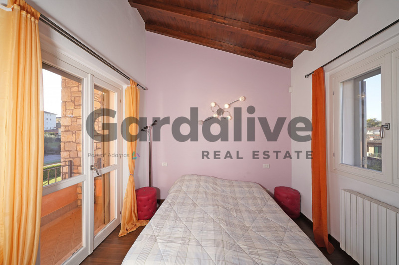 Immagine 38 di Villa in vendita  a Moniga Del Garda