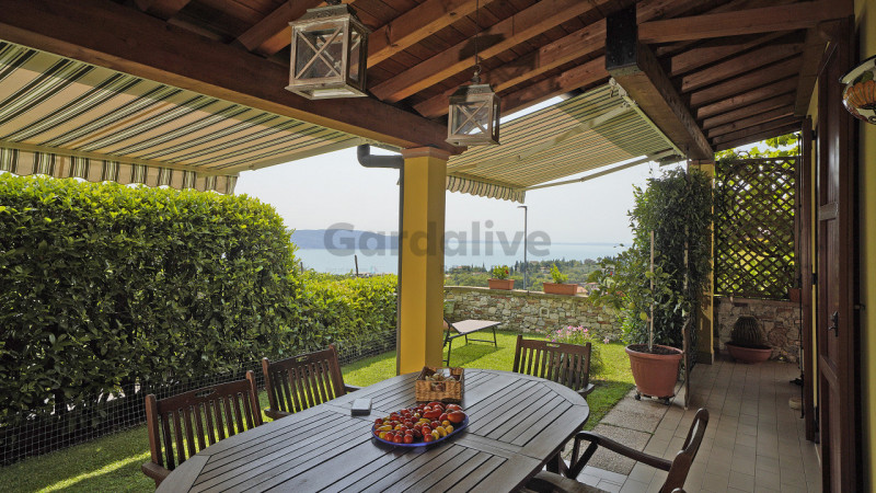 Immagine 2 di Casa bifamiliare in vendita  in Via Folino Cabiana 13 a Toscolano-Maderno