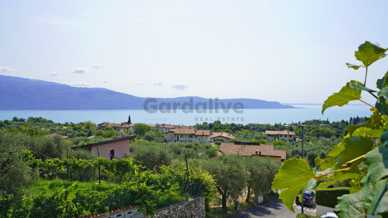 Immagine 3 di Casa bifamiliare in vendita  in Via Folino Cabiana 13 a Toscolano-Maderno