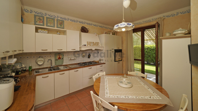 Immagine 23 di Casa bifamiliare in vendita  in Via Folino Cabiana 13 a Toscolano-Maderno