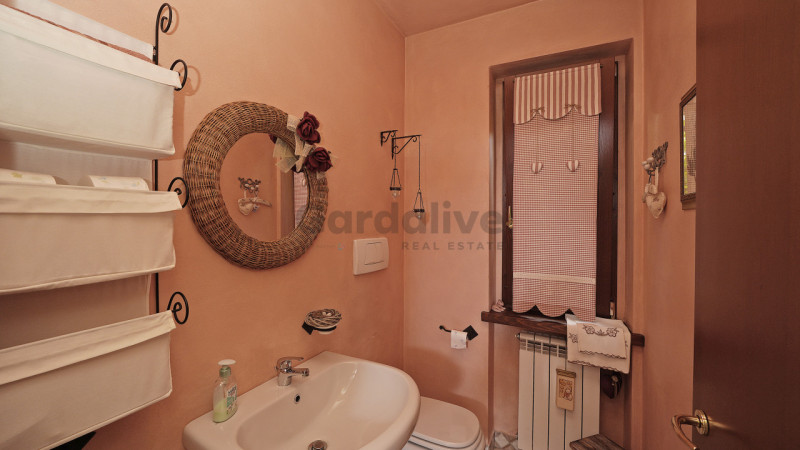 Immagine 25 di Casa bifamiliare in vendita  in Via Folino Cabiana 13 a Toscolano-Maderno