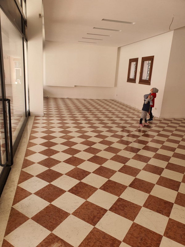 Immagine 2 di Negozio in vendita  in Piazzetta Modin 133 a Padova