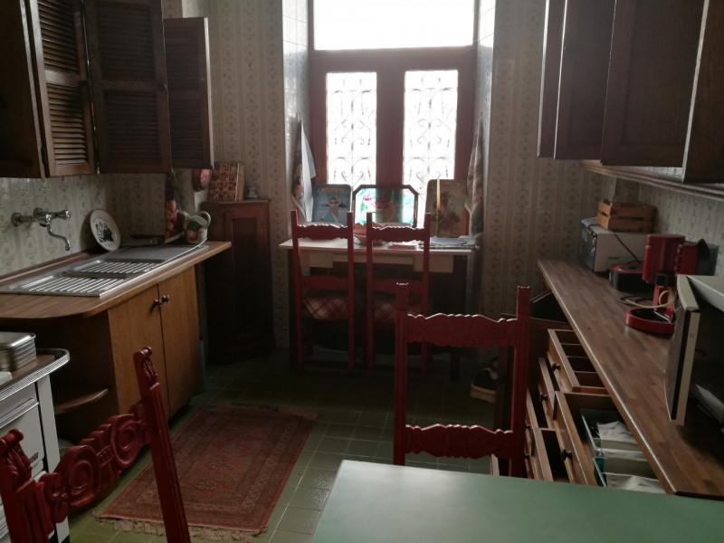 Immagine 5 di Palazzo in vendita  in piazza roma a Polpenazze Del Garda