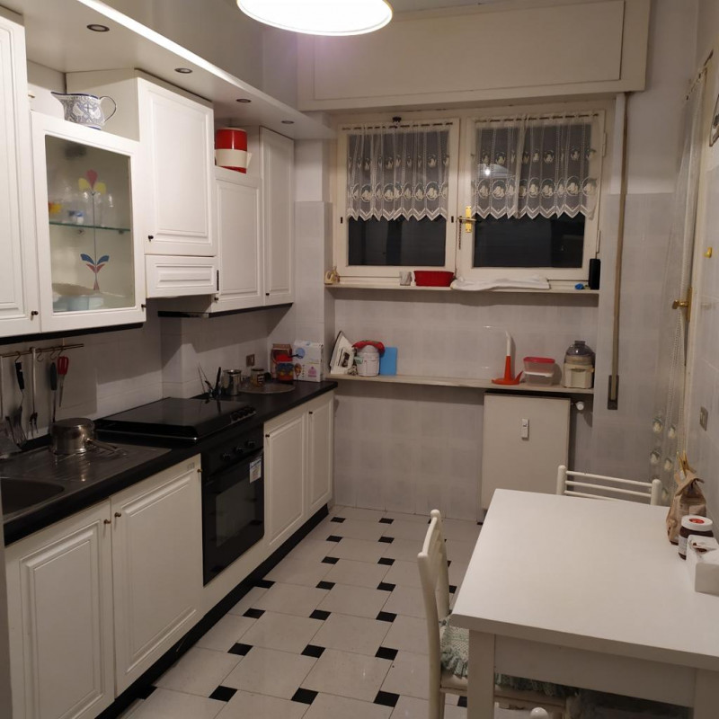 Immagine 1 di Appartamento in affitto  in via federcio delpino a Genova