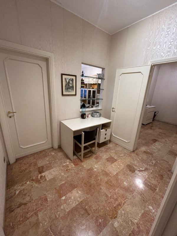 Immagine 12 di Appartamento in affitto  in via federcio delpino a Genova