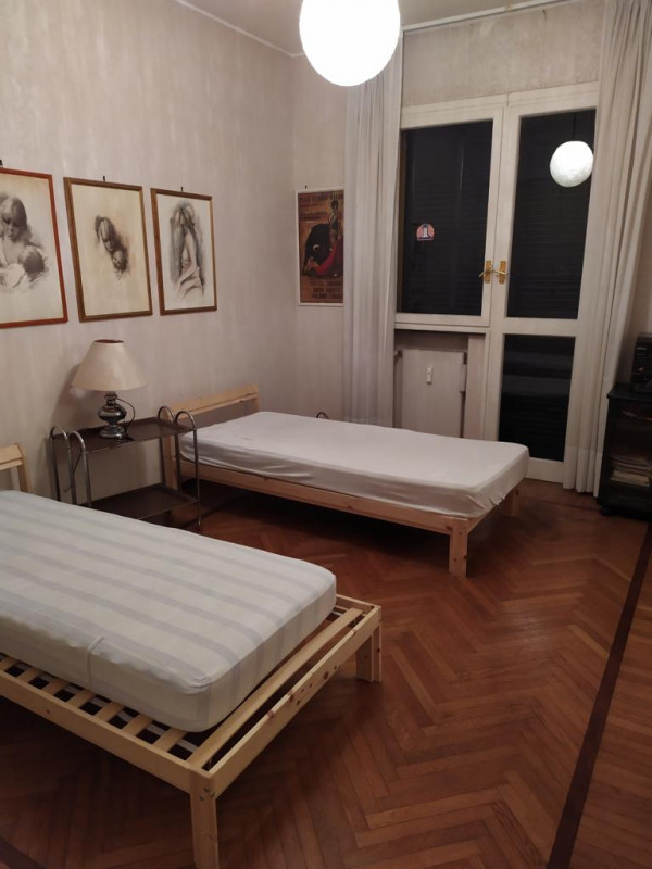 Immagine 27 di Appartamento in affitto  in via federcio delpino a Genova