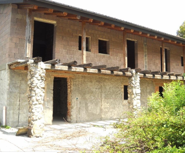 Immagine 10 di Rustico / casale in vendita  in pirio a Teolo