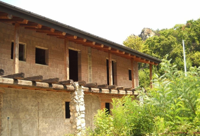 Immagine 15 di Rustico / casale in vendita  in pirio a Teolo