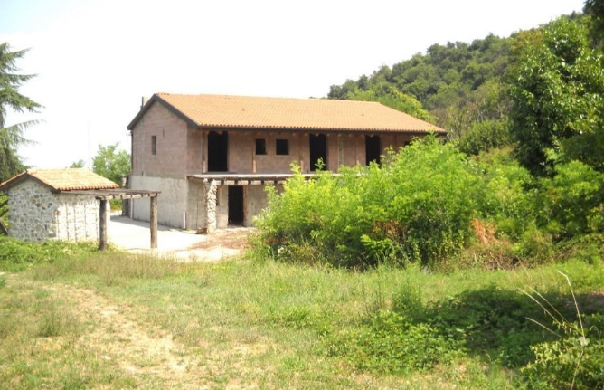 Immagine 16 di Rustico / casale in vendita  in pirio a Teolo