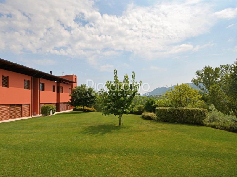 Immagine 6 di Villa in vendita  in Via Foresto Vecchio a Asolo