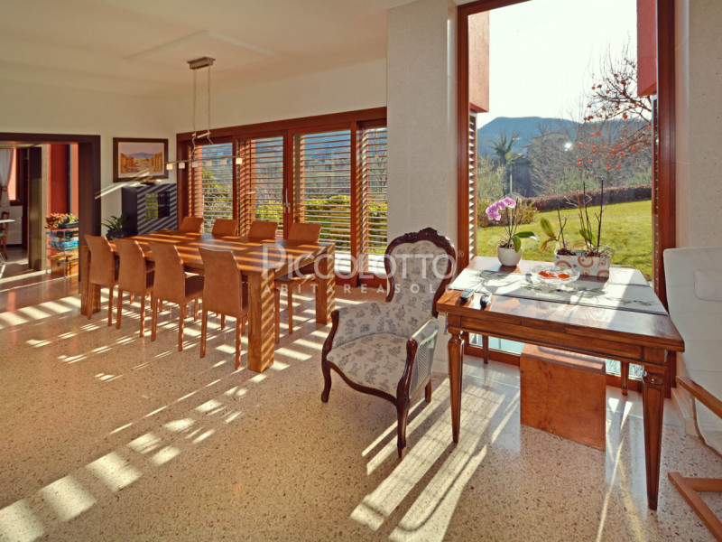 Immagine 14 di Villa in vendita  in Via Foresto Vecchio a Asolo