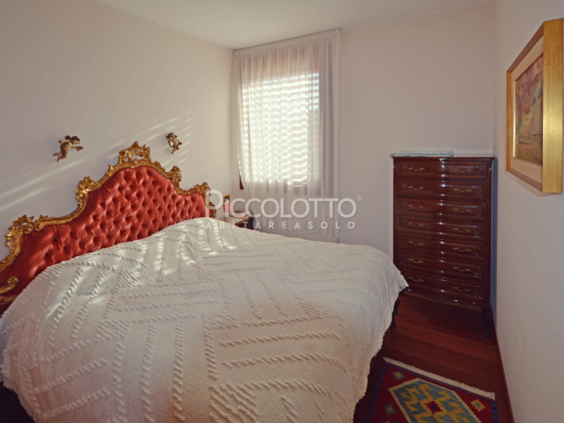 Immagine 22 di Villa in vendita  in Via Foresto Vecchio a Asolo