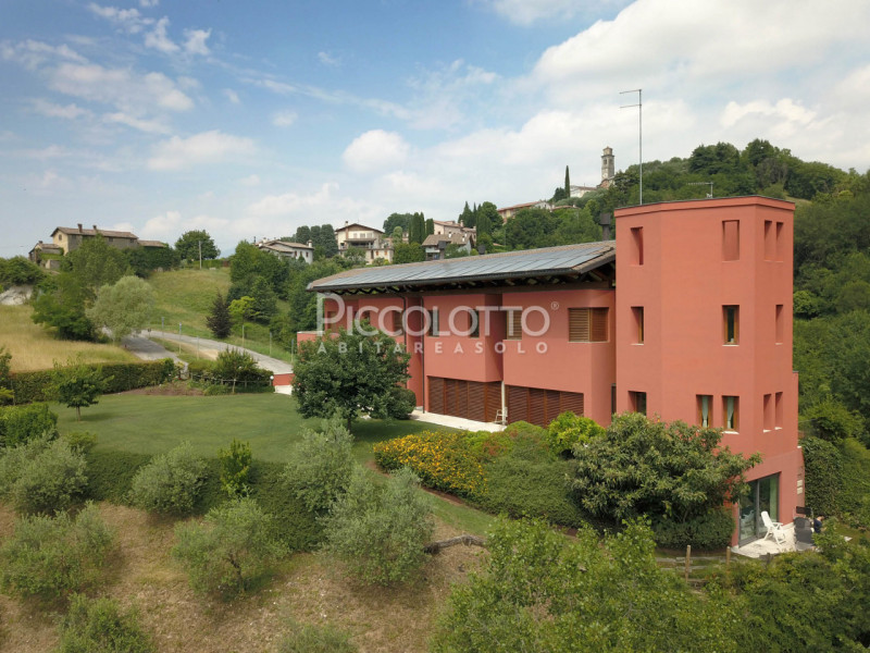 Immagine 27 di Villa in vendita  in Via Foresto Vecchio a Asolo