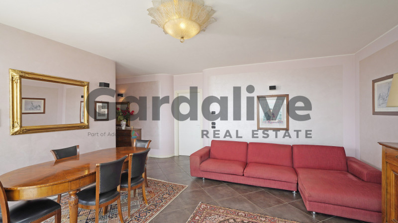 Immagine 28 di Villa in vendita  in Via Monte Tapino a Padenghe Sul Garda