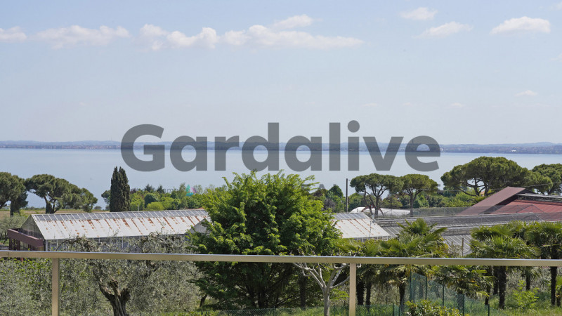 Immagine 46 di Villa in vendita  in Via Monte Tapino a Padenghe Sul Garda