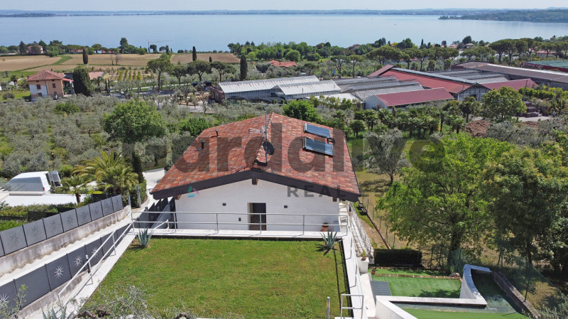 Immagine 51 di Villa in vendita  in Via Monte Tapino a Padenghe Sul Garda