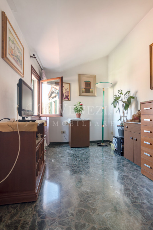 Immagine 7 di Appartamento in vendita  in Fondamenta di San Lorenzo a Venezia