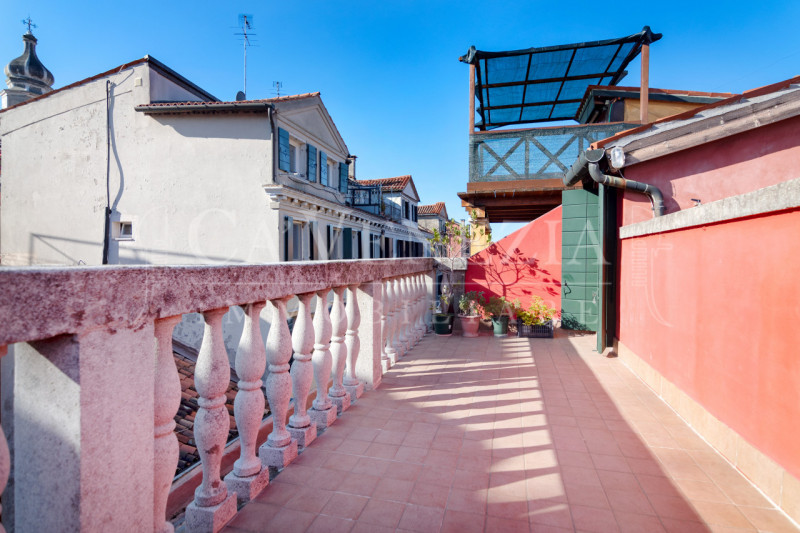 Immagine 14 di Appartamento in vendita  in Fondamenta di San Lorenzo a Venezia