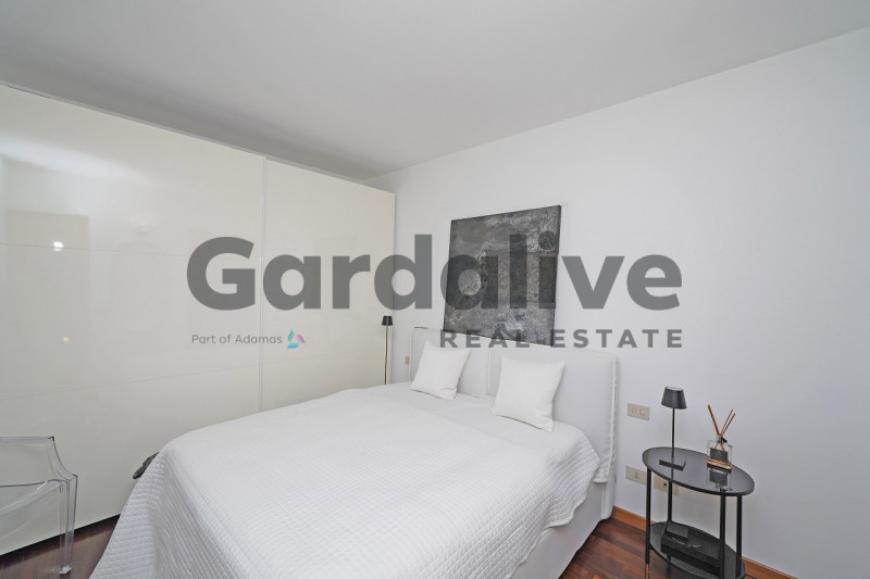 Immagine 25 di Appartamento in vendita  in Via X giornate, 144 a Soiano Del Lago