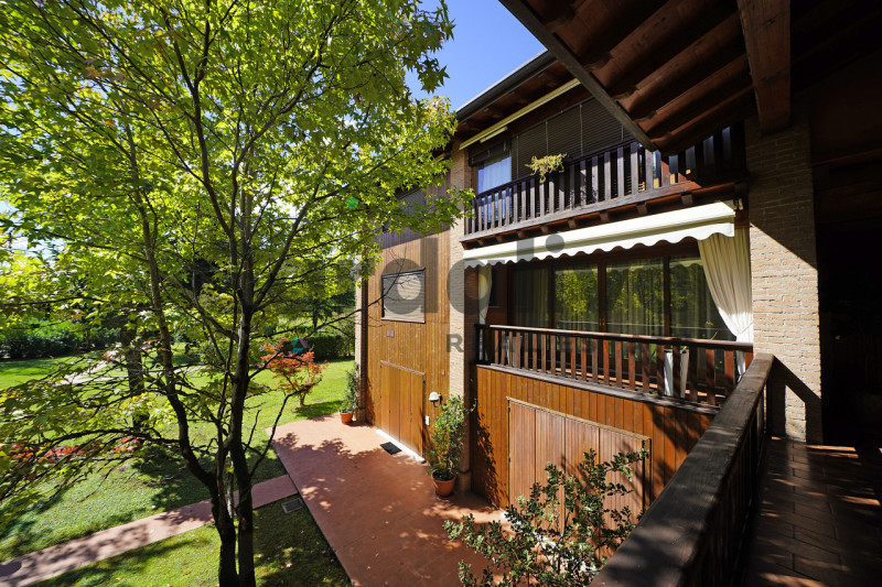 Immagine 34 di Appartamento in vendita  in Via X giornate, 144 a Soiano Del Lago