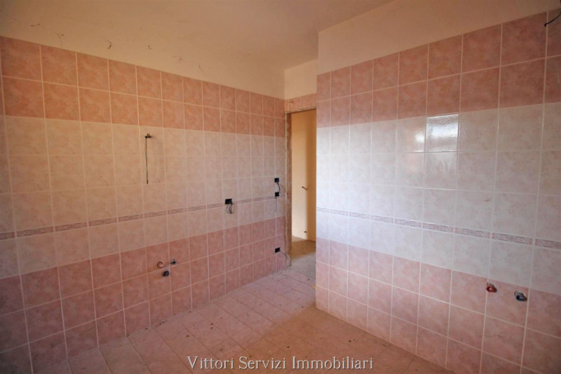 Immagine 11 di Appartamento in vendita  in via della resistenza a Montepulciano