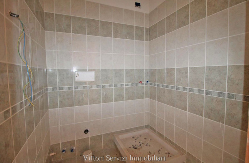 Immagine 12 di Appartamento in vendita  in via della resistenza a Montepulciano