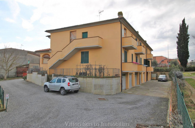 Immagine 17 di Appartamento in vendita  in via della resistenza a Montepulciano