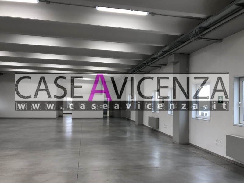 Immagine 8 di Ufficio in affitto  in via de gasperi a Grisignano Di Zocco