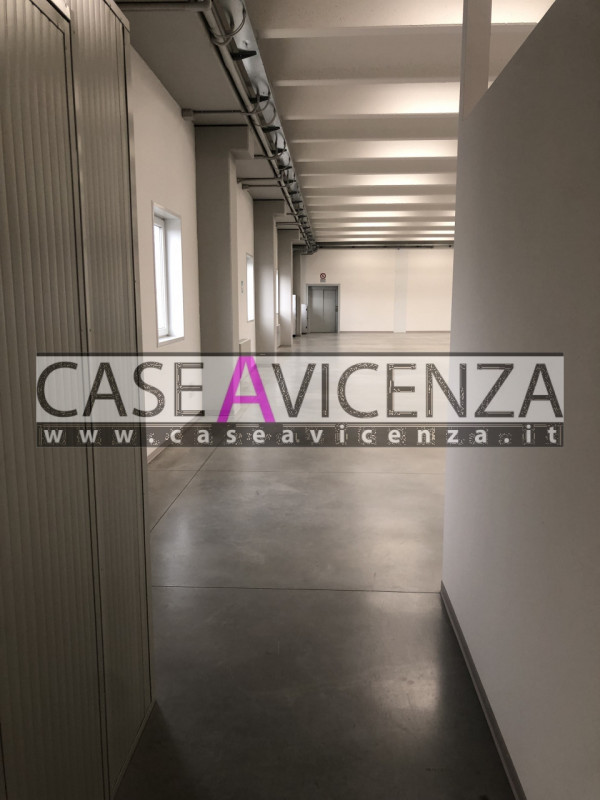 Immagine 27 di Ufficio in affitto  in via de gasperi a Grisignano Di Zocco