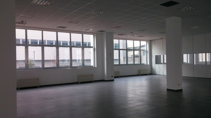 Immagine 4 di Ufficio in affitto  in VIA KOCH ROBERTO a Milano