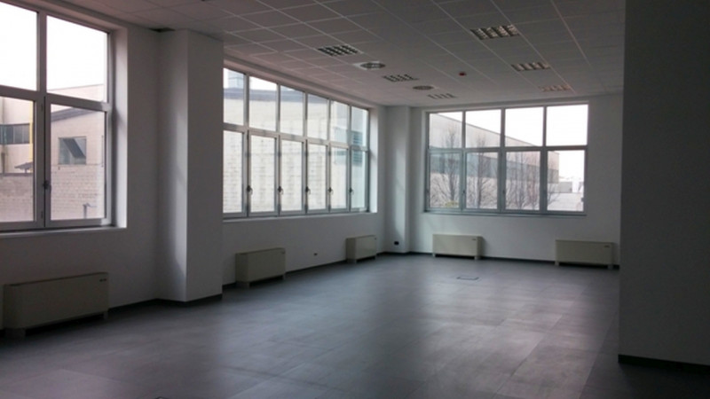 Immagine 6 di Ufficio in affitto  in VIA KOCH ROBERTO a Milano