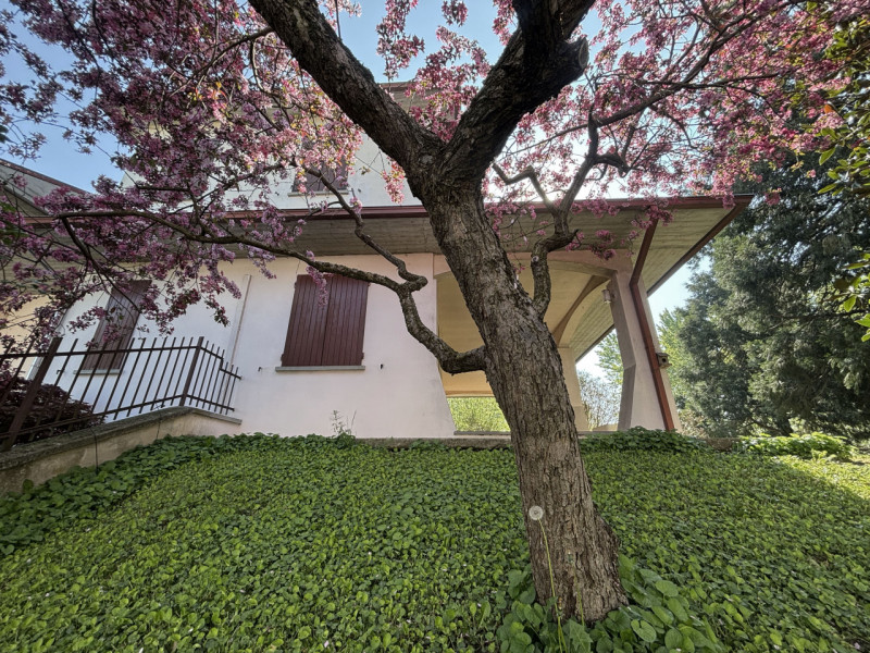 Immagine 8 di Villetta a schiera in vendita  in Via Kennedy, 12 a Torrile