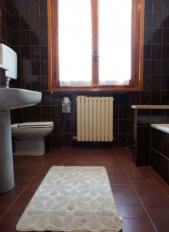 Immagine 24 di Villetta a schiera in vendita  in Via Kennedy, 12 a Torrile