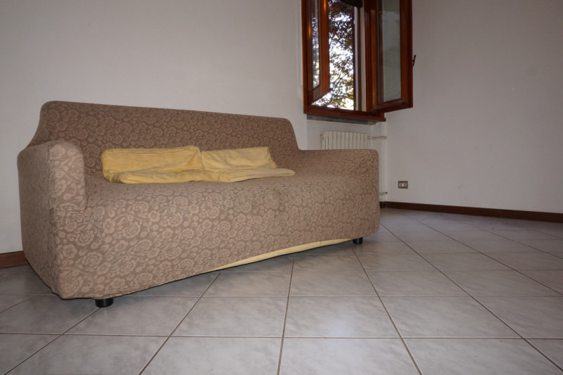 Immagine 36 di Villetta a schiera in vendita  in Via Kennedy, 12 a Torrile