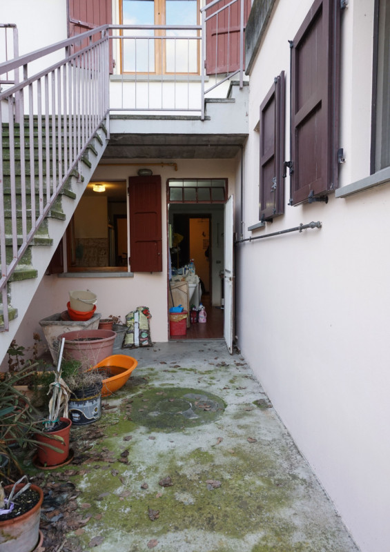 Immagine 46 di Villetta a schiera in vendita  in Via Kennedy, 12 a Torrile