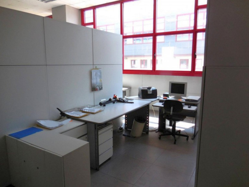 Immagine 9 di Ufficio in vendita  in VIA MUZIO ATTENDOLO SFORZA a Milano