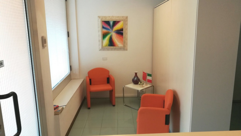 Immagine 12 di Ufficio in affitto  in via valeri a Teolo