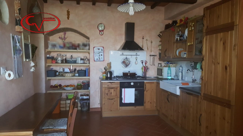 Immagine 21 di Rustico / casale in vendita  in cesto a Figline E Incisa Valdarno