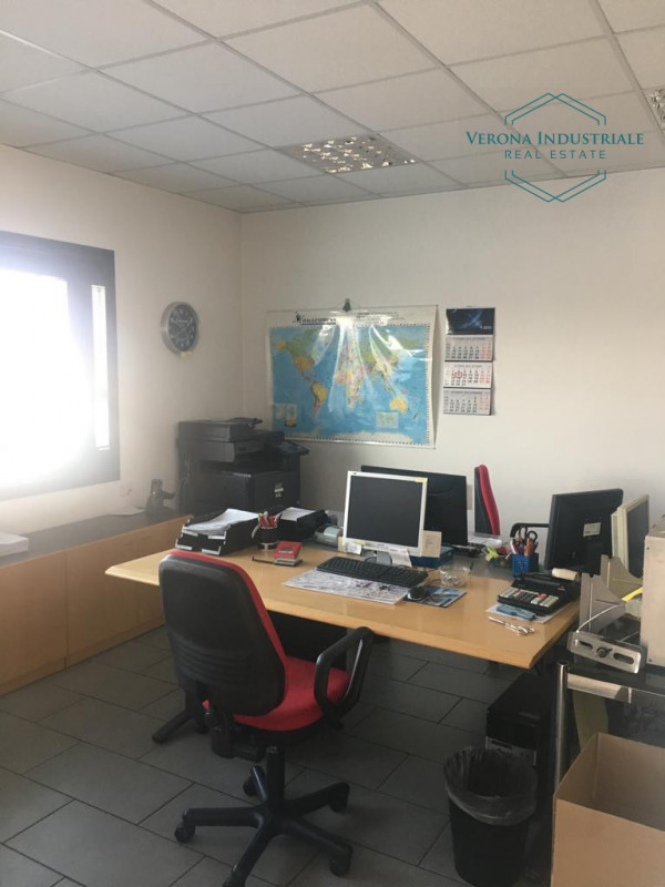 Immagine 2 di Capannone industriale in vendita  in via Festara a Bussolengo